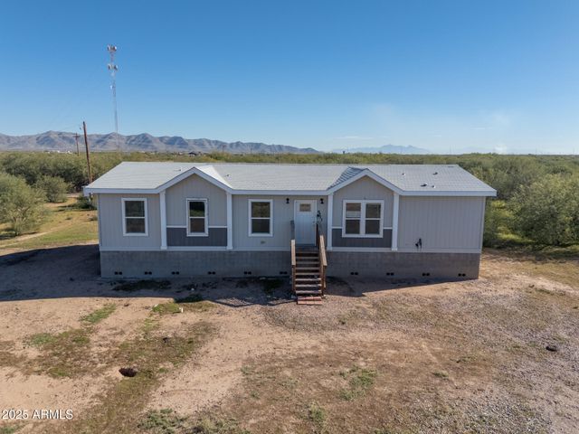 9713 S THORNTON Road, Casa Grande, AZ 85193