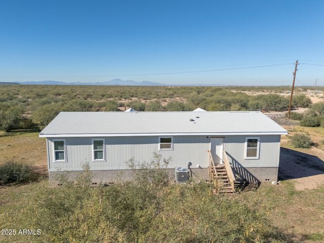 9713 S THORNTON Road, Casa Grande, AZ 85193