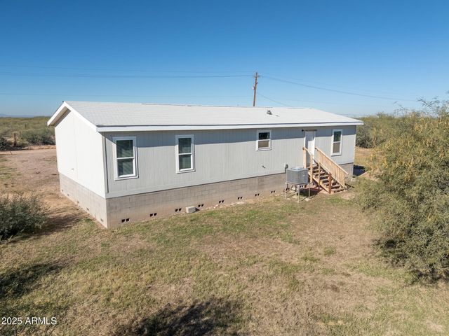 9713 S THORNTON Road, Casa Grande, AZ 85193