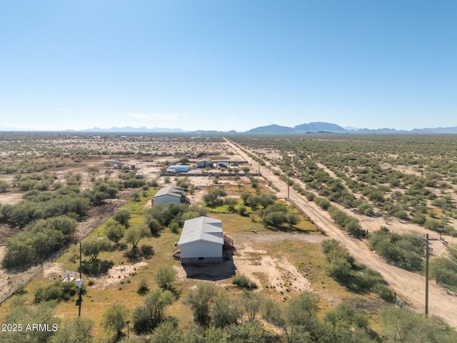 9713 S THORNTON Road, Casa Grande, AZ 85193