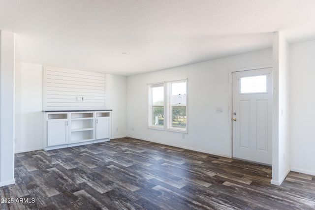 9713 S THORNTON Road, Casa Grande, AZ 85193