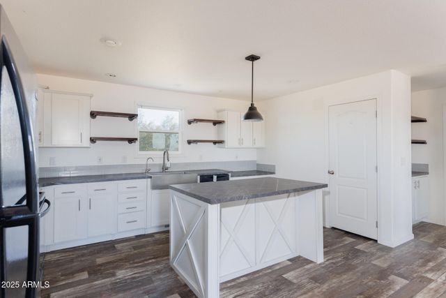 9713 S THORNTON Road, Casa Grande, AZ 85193