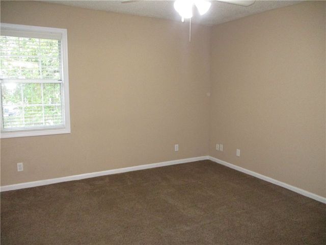 904 E Island Square Drive, St Simons Island, GA 31522