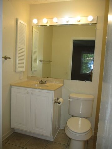 904 E Island Square Drive, St Simons Island, GA 31522