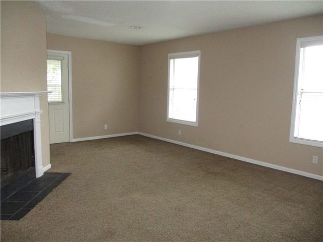 904 E Island Square Drive, St Simons Island, GA 31522