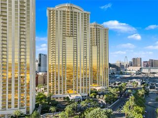 135 East Harmon Avenue 10714, Las Vegas, NV 89109