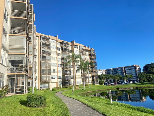 1200 Saint Charles Place 321, Pembroke Pines, FL 33026