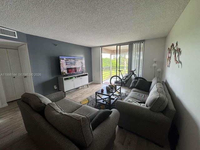 1200 Saint Charles Place 321, Pembroke Pines, FL 33026