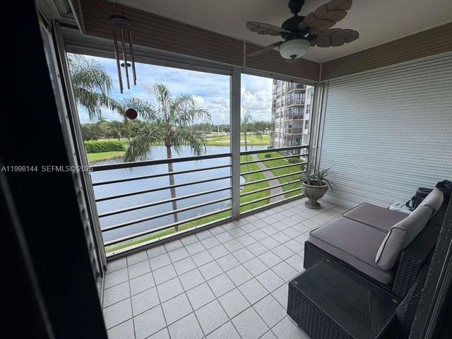 1200 Saint Charles Place 321, Pembroke Pines, FL 33026