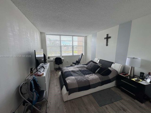 1200 Saint Charles Place 321, Pembroke Pines, FL 33026
