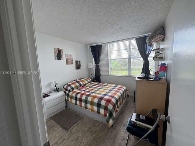 1200 Saint Charles Place 321, Pembroke Pines, FL 33026