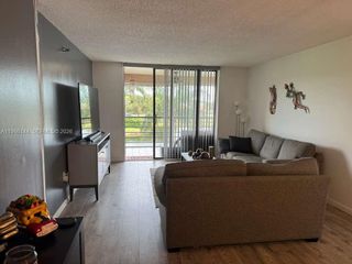 1200 Saint Charles Place 321, Pembroke Pines, FL 33026