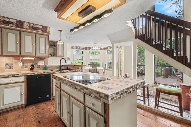 110 S Ridge CIR, Georgetown, TX 78628