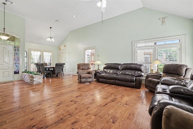 110 S Ridge CIR, Georgetown, TX 78628