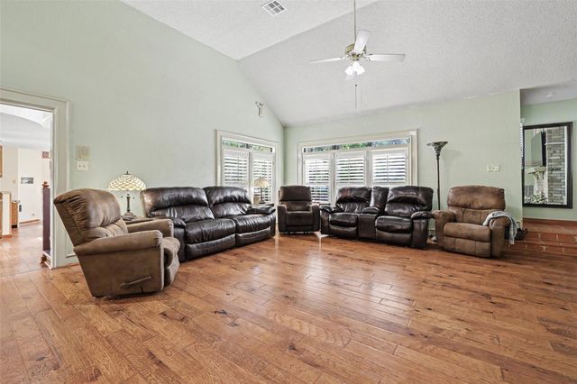 110 S Ridge CIR, Georgetown, TX 78628