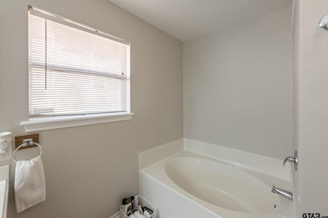 9101 Teal Flight Way, Tyler, TX 75703