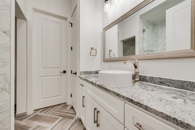 464 Breezeway Court, Cedar Hill, TX 75104