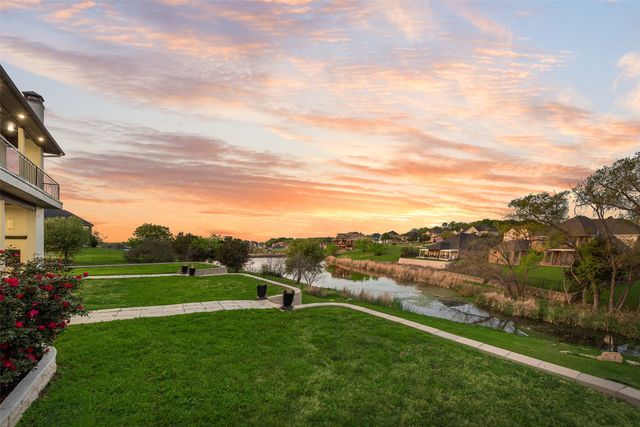 464 Breezeway Court, Cedar Hill, TX 75104