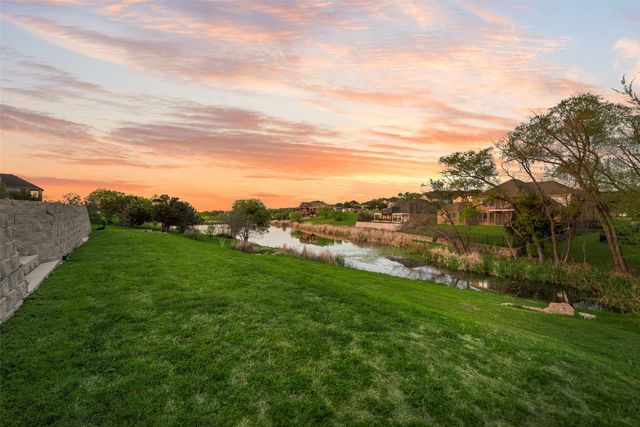 464 Breezeway Court, Cedar Hill, TX 75104