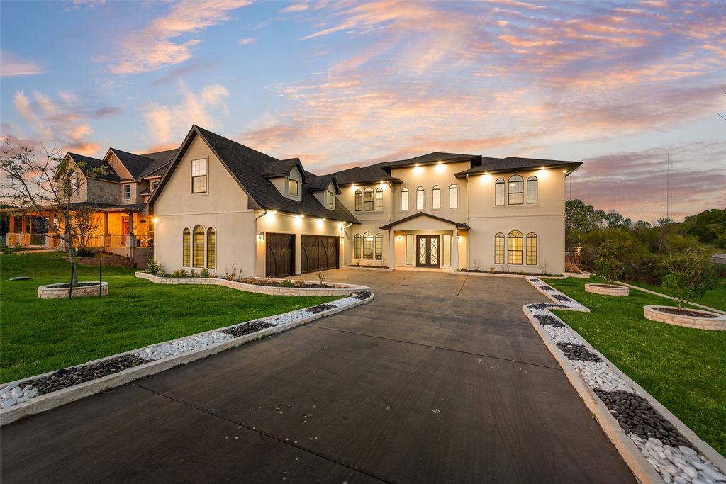 464 Breezeway Court, Cedar Hill, TX 75104