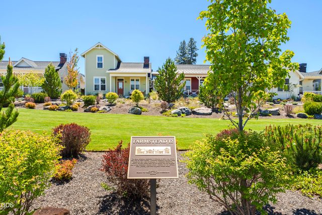 2765 NW High Lakes Loop, Bend, OR 97703