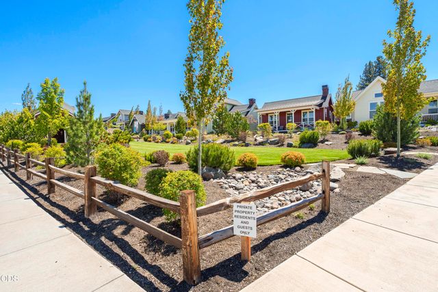 2765 NW High Lakes Loop, Bend, OR 97703