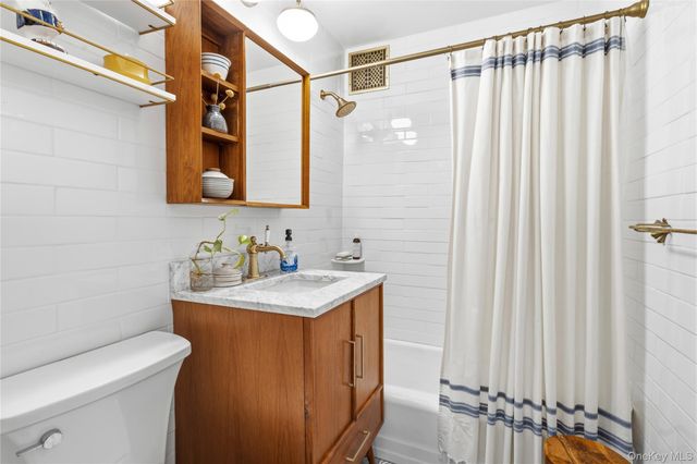 195 Willoughby Avenue 307, Brooklyn, NY 11205