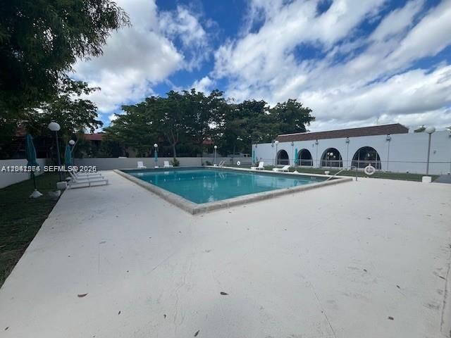 920 NE 199th St 4S, Miami, FL 33179