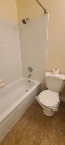1556 Quaker Lane 174b, Prospect Heights, IL 60070