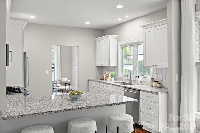 5904 Chalyce Lane, Charlotte, NC 28270