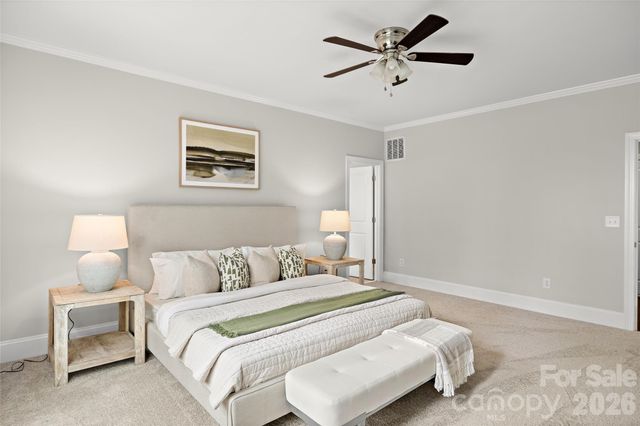 5904 Chalyce Lane, Charlotte, NC 28270