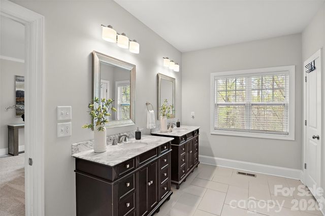 5904 Chalyce Lane, Charlotte, NC 28270