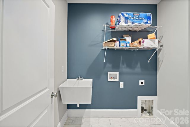 5904 Chalyce Lane, Charlotte, NC 28270