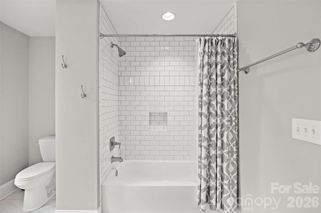 5904 Chalyce Lane, Charlotte, NC 28270