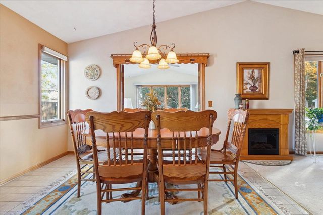 1520 Shannon Drive, Janesville, WI 53546