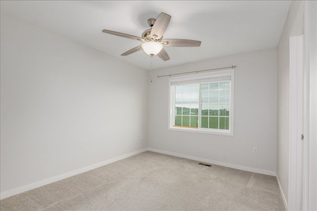 9651 Turnpoint Drive, West Des Moines, IA 50266