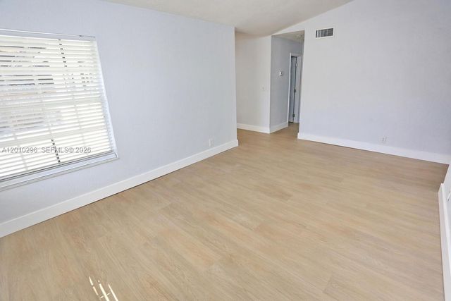 8120 SW 4th Ct, North Lauderdale, FL 33068