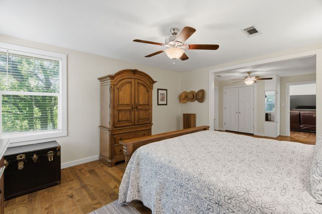 232 El Lago Road, Chico, TX 76431