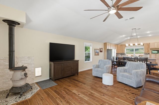 232 El Lago Road, Chico, TX 76431