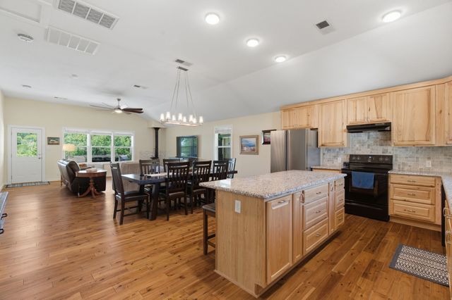 232 El Lago Road, Chico, TX 76431