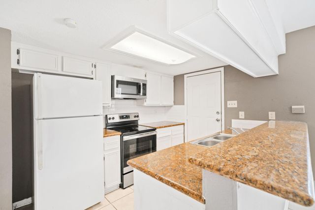 7716 Challie Lane 7716, Houston, TX 77088