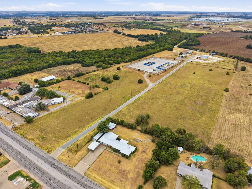 1106 W Kilpatrick Avenue C, Cleburne, TX 76033 — photo 4