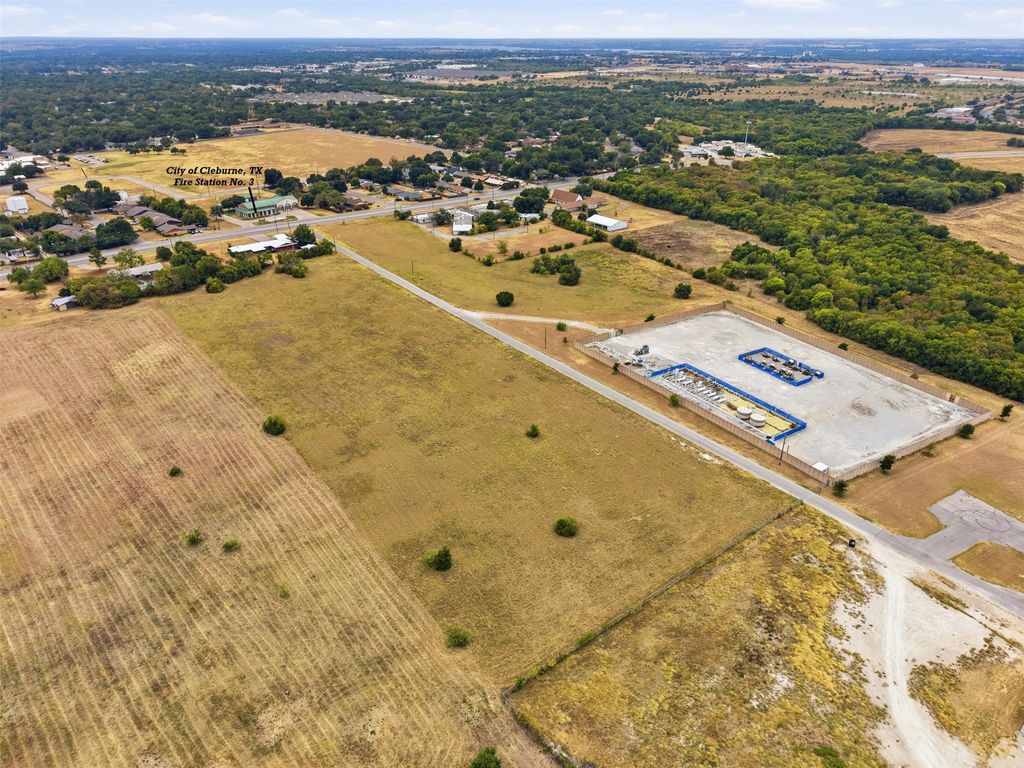 1106 W Kilpatrick Avenue C, Cleburne, TX 76033 — photo 5