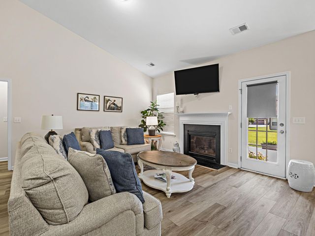 278 E Pyrenees Drive, Lyman, SC 29365