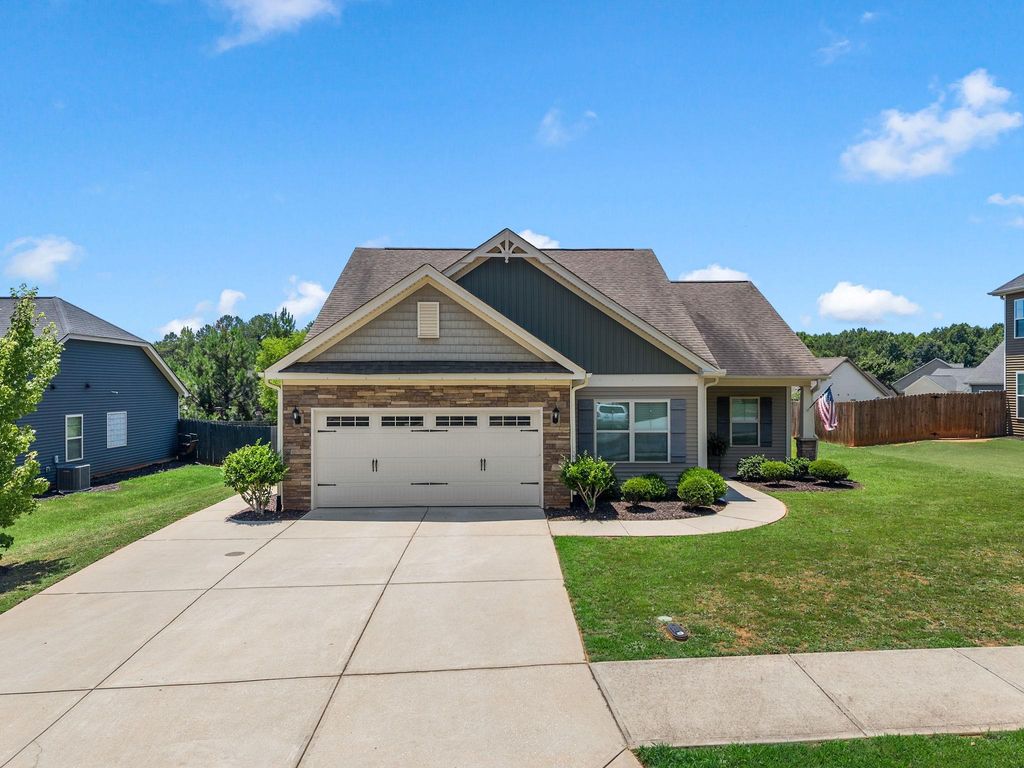 278 E Pyrenees Drive, Lyman, SC 29365