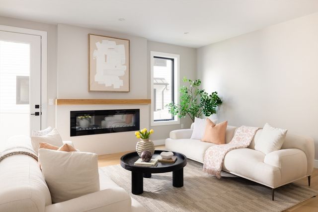 354 Linwood Ave, Newton, MA 02460