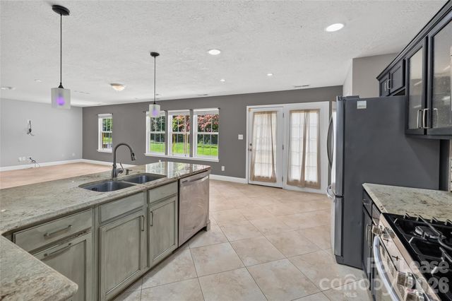 10745 Glenluce Avenue, Charlotte, NC 28213