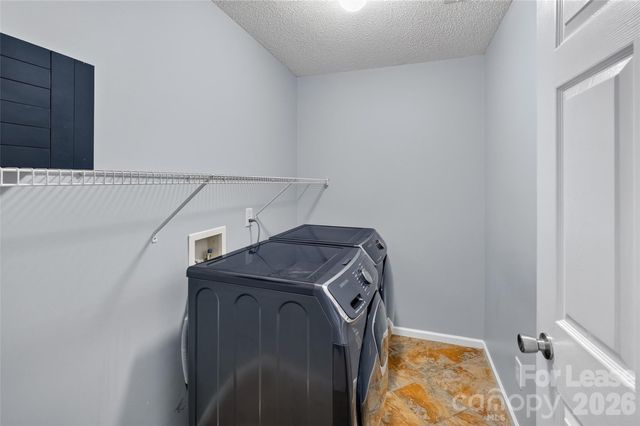 10745 Glenluce Avenue, Charlotte, NC 28213