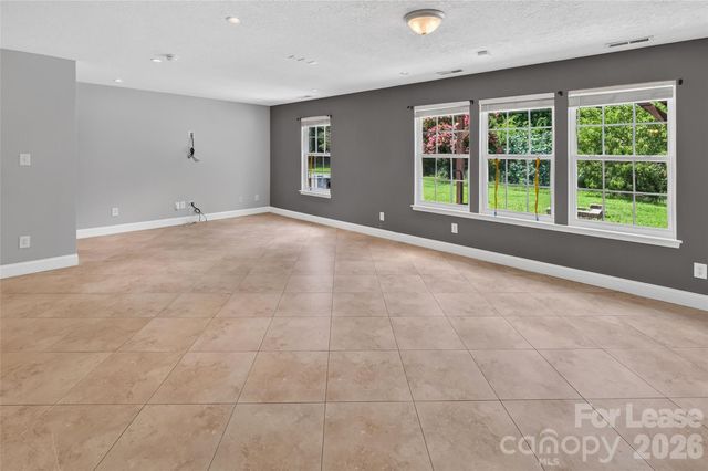 10745 Glenluce Avenue, Charlotte, NC 28213