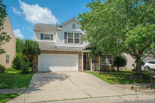 10745 Glenluce Avenue, Charlotte, NC 28213